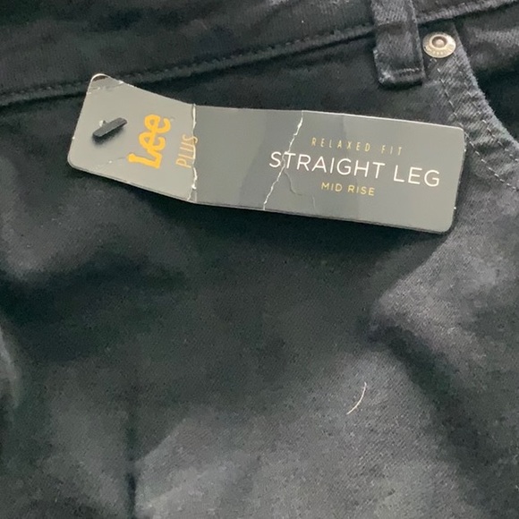 NWT, Lee Plus, Relaxed Fit, Straight Leg, Size 26W - Picture 4 of 7